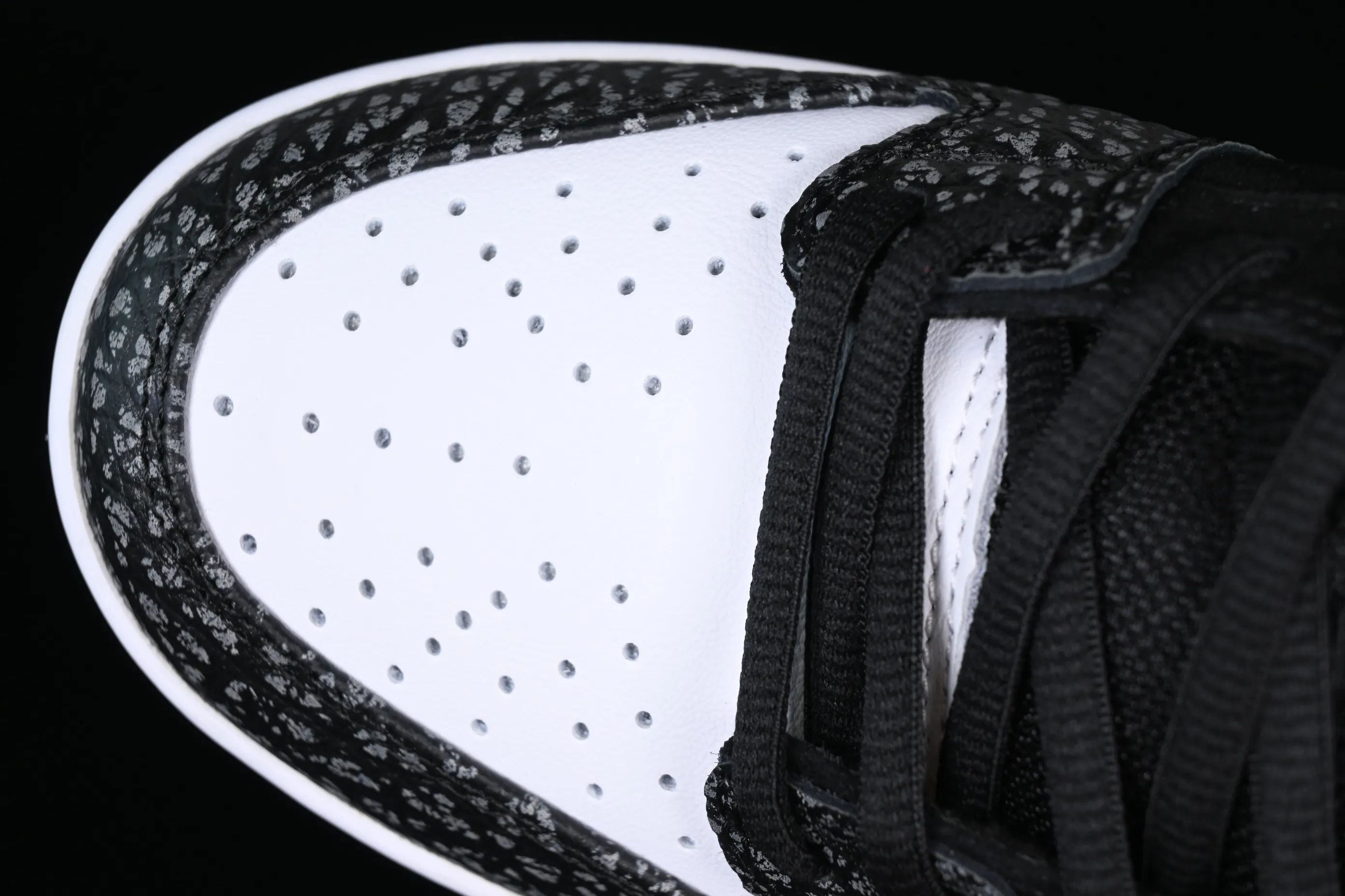 All categories Nk SB Dunk series Nk SB Dunk Low low-top sneakers F version Nk SB Dunk Low Pro black and white green spotted pattern sports skateboard shoes BQ6817-009